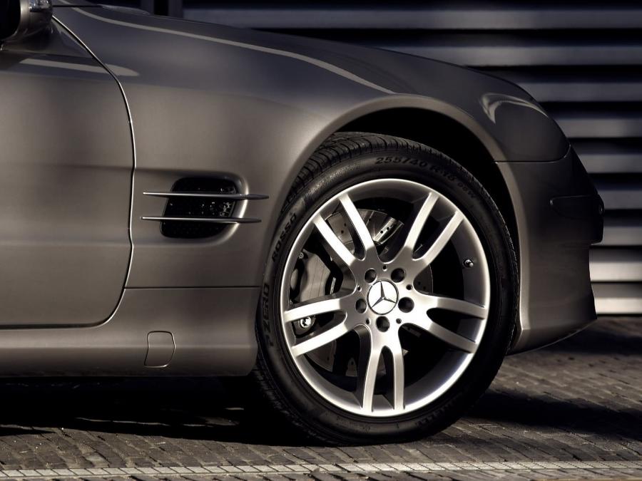  Mercedes-Benz SL500 2006 года  (фото 37 из 40)